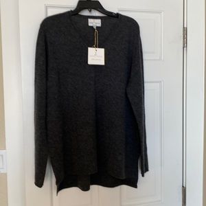 Belle France Cashmere Grey Relaxed Sweater Size: XL NWT